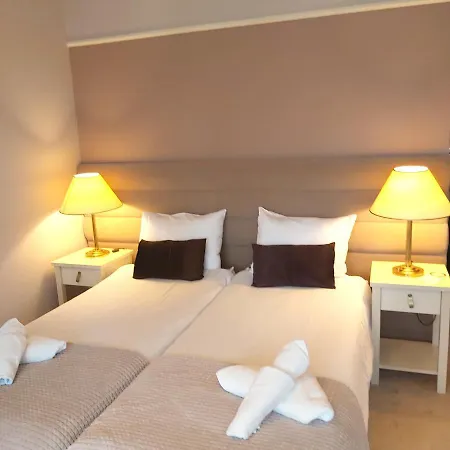 Lessing פולניסה-ז'דוז'