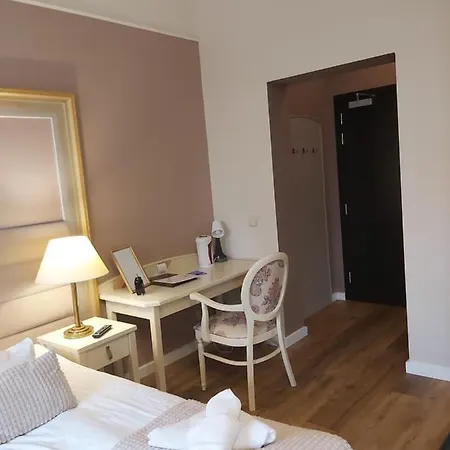 Alojamento de Acomodação e Pequeno-almoço Lessing Polanica-Zdrój