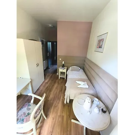 Lessing Polanica-Zdrój