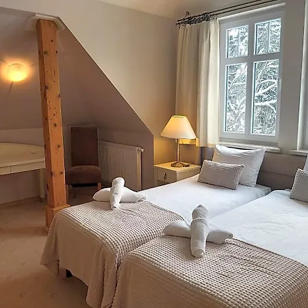 Bed & Breakfast Lessing Polanica-Zdrój