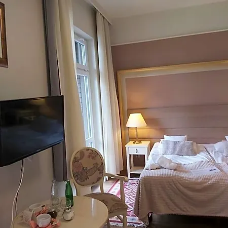 Bed & Breakfast Lessing