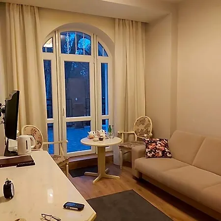 Bed & Breakfast Lessing Polanica-Zdrój