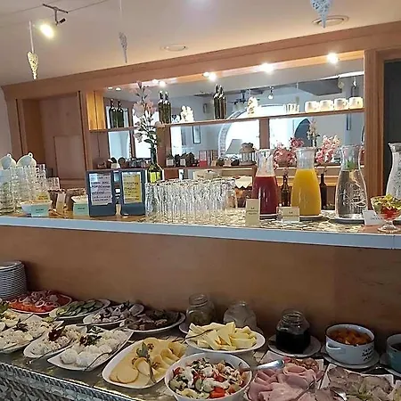 Bed & Breakfast Lessing 3*