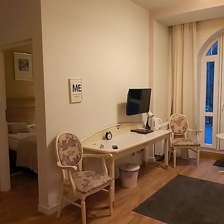 Lessing Bed & Breakfast