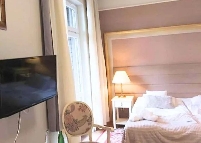 Lessing Bed & Breakfast 3*