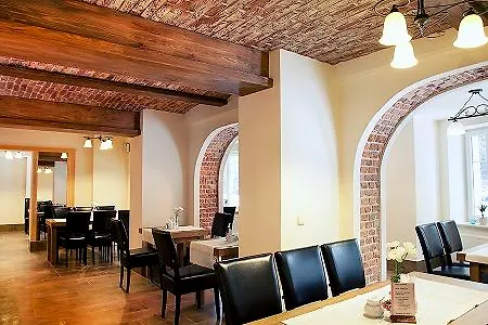 Lessing Frühstückspension 3*