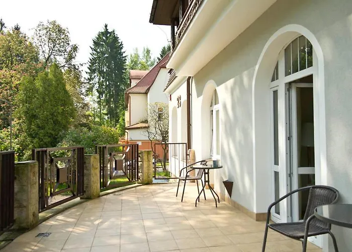 Lessing Bed & Breakfast 3*